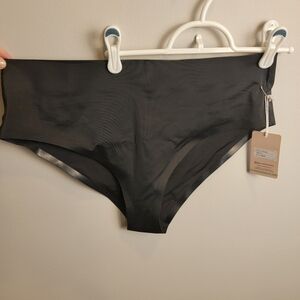 Onewith Hampton Black Bikini Bottoms